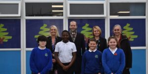 Jonathan Reynolds MP visits Yew Tree Primary School