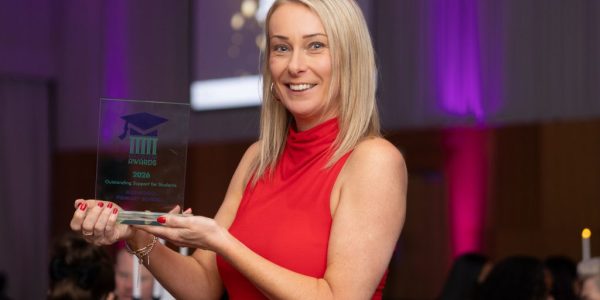 Adswood Primary Wins Outstanding Support for Students Award